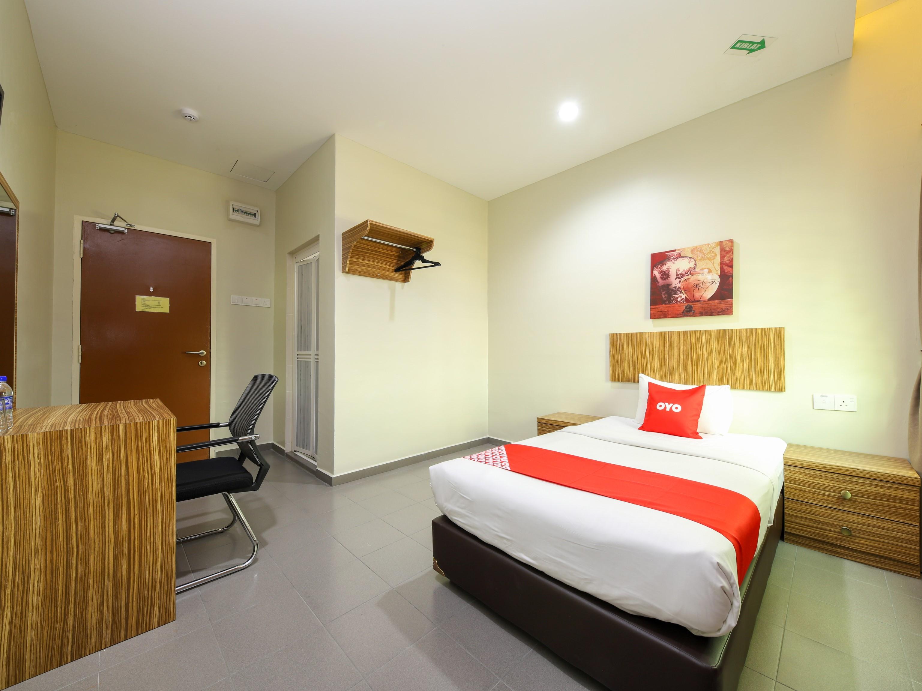 Oyo 89839 Riaz Hotel Malacca Εξωτερικό φωτογραφία