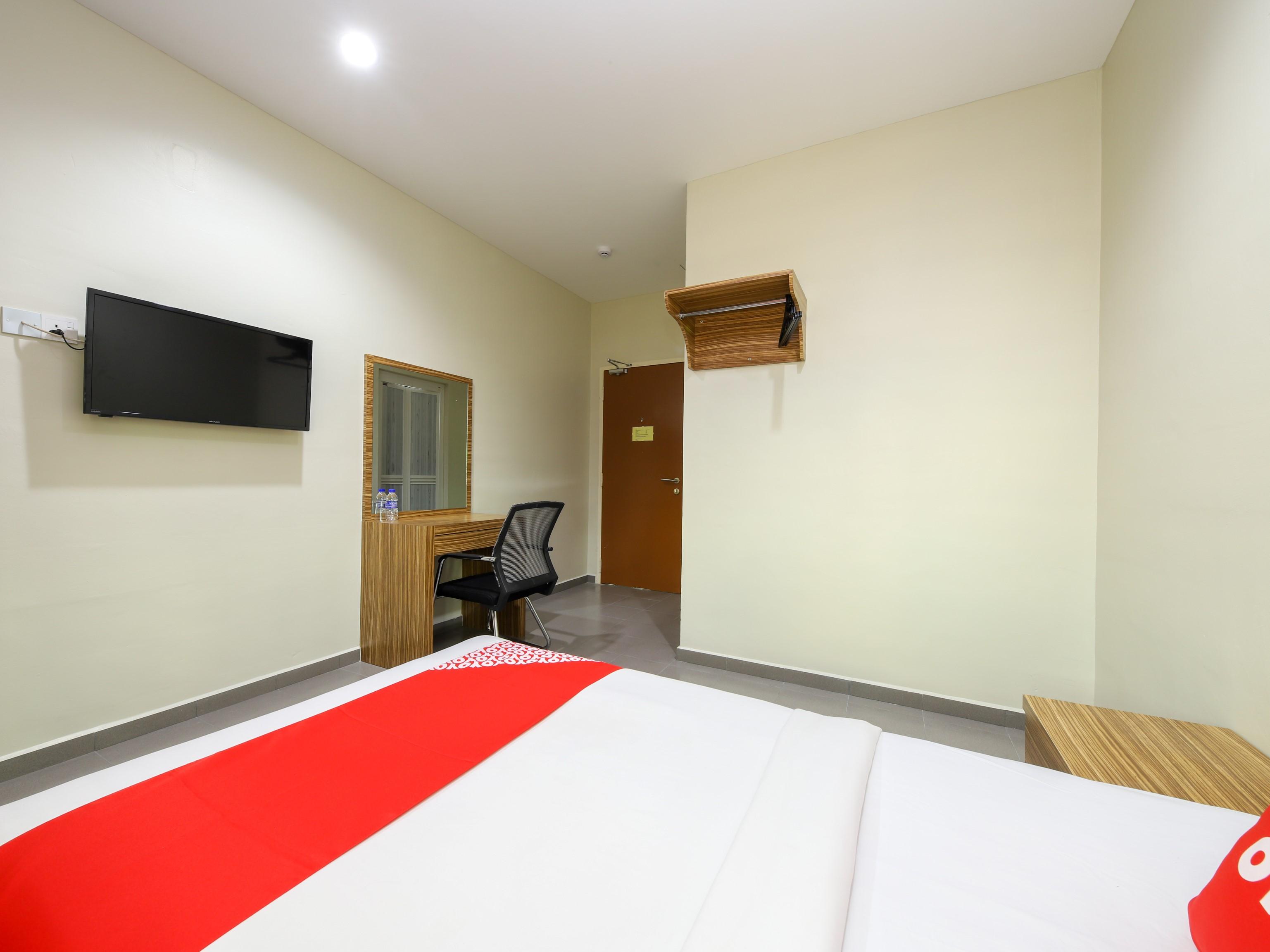 Oyo 89839 Riaz Hotel Malacca Εξωτερικό φωτογραφία