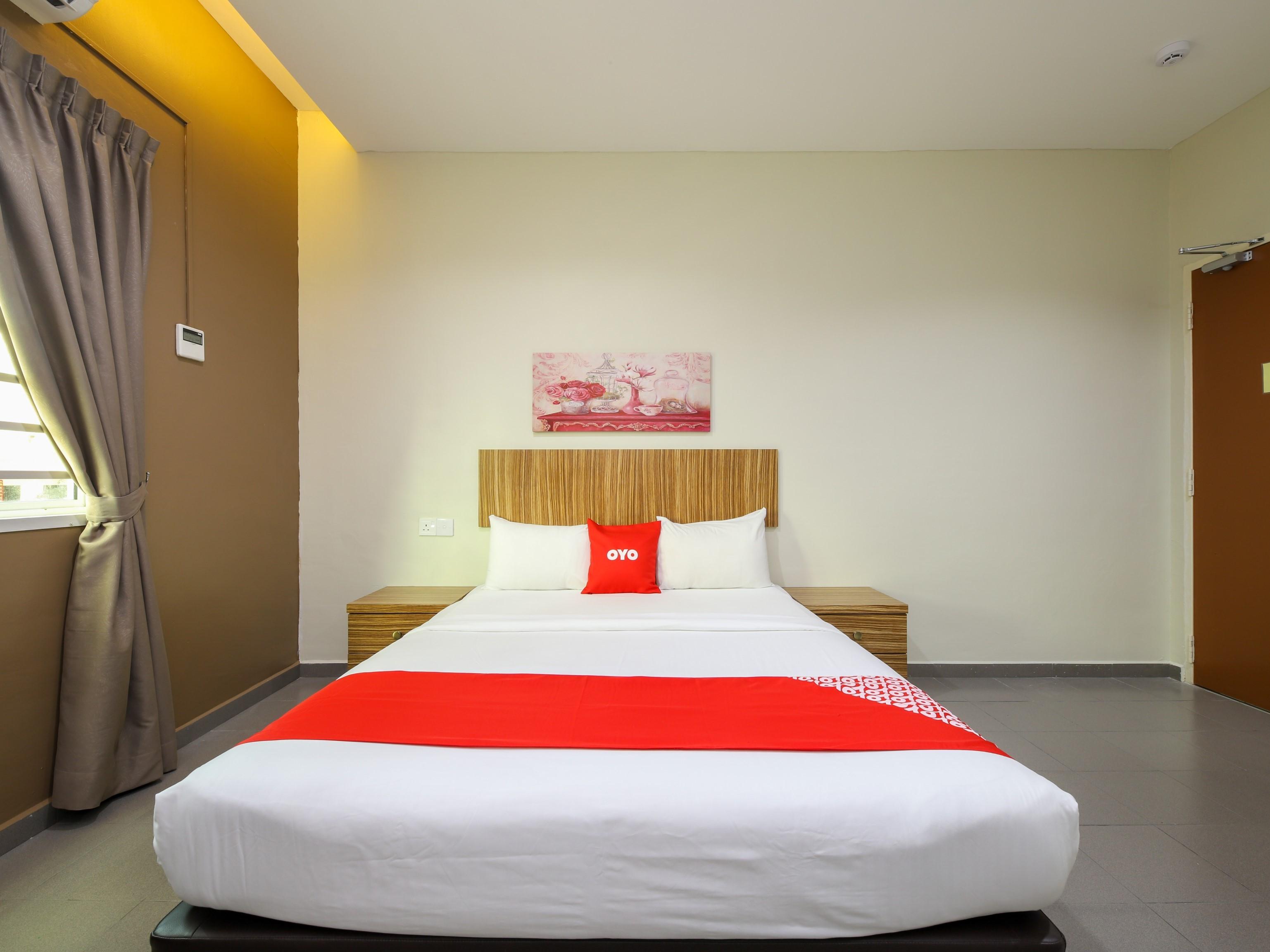 Oyo 89839 Riaz Hotel Malacca Εξωτερικό φωτογραφία