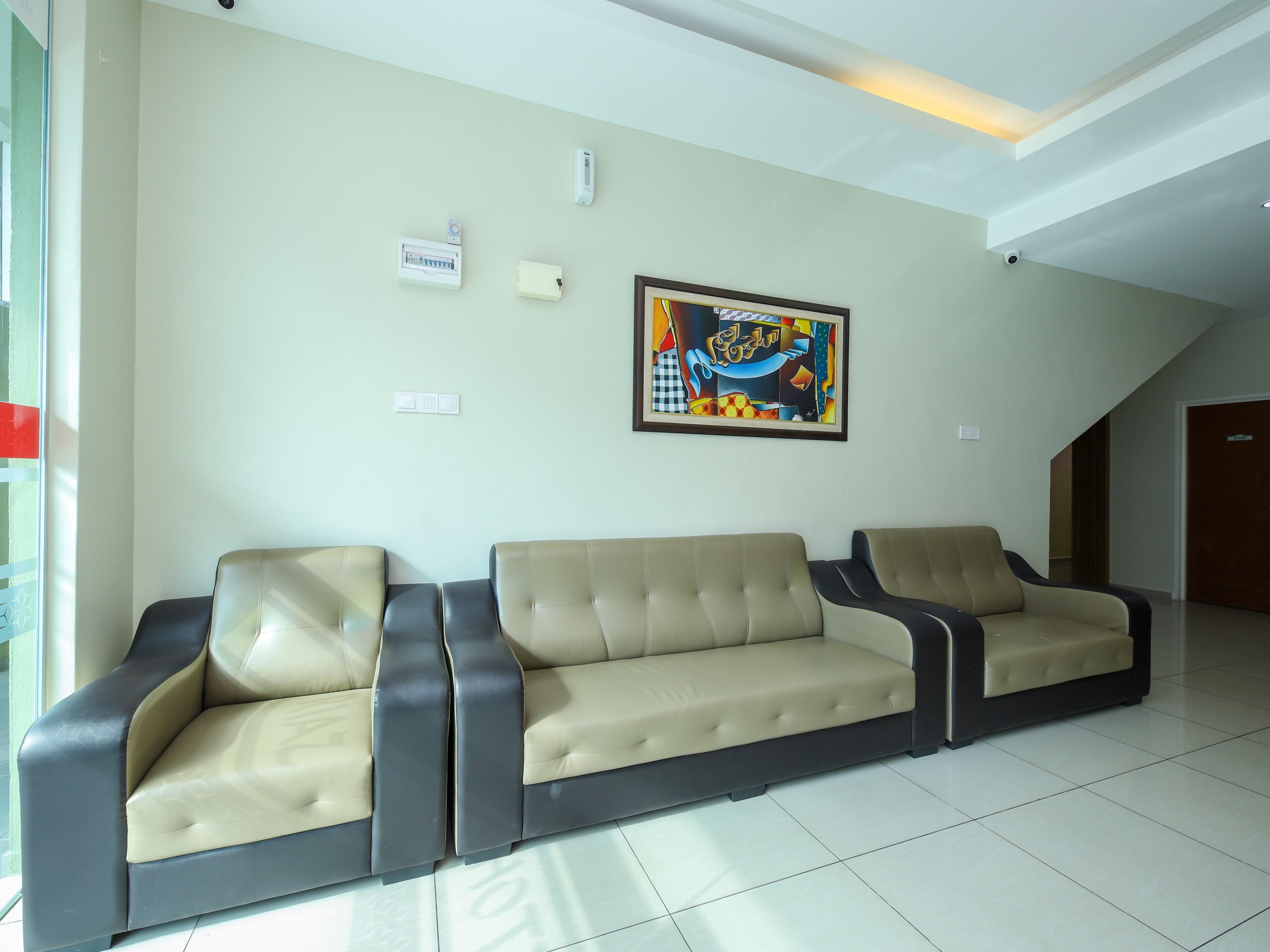 Oyo 89839 Riaz Hotel Malacca Εξωτερικό φωτογραφία